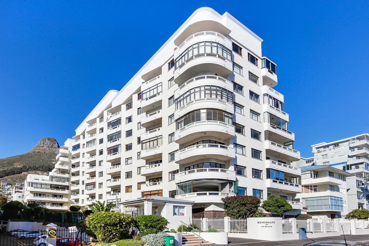 Backup Powered Sea View Apartment On The Promenade Kaapstad Buitenkant foto