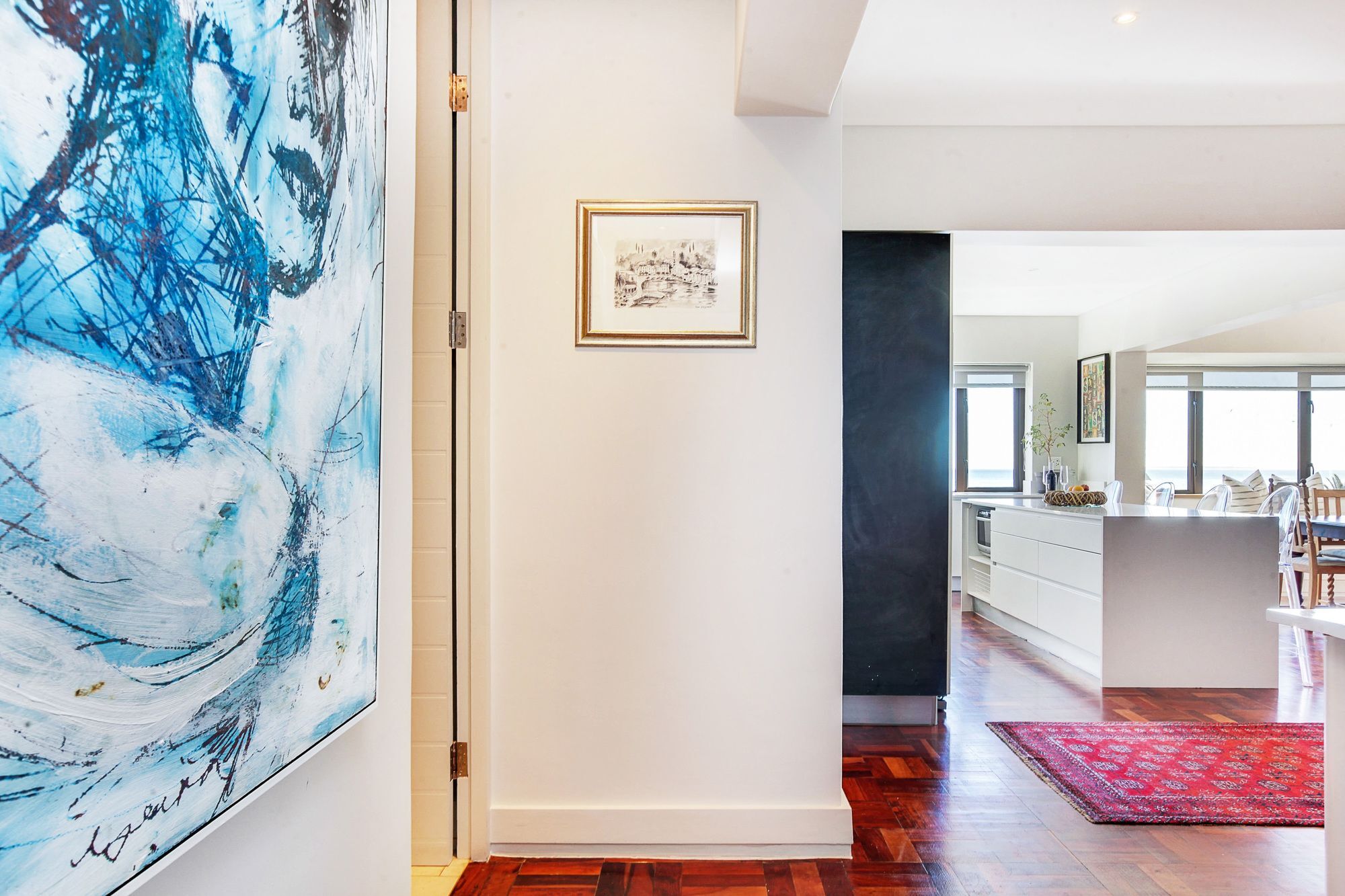 Backup Powered Sea View Apartment On The Promenade Kaapstad Buitenkant foto